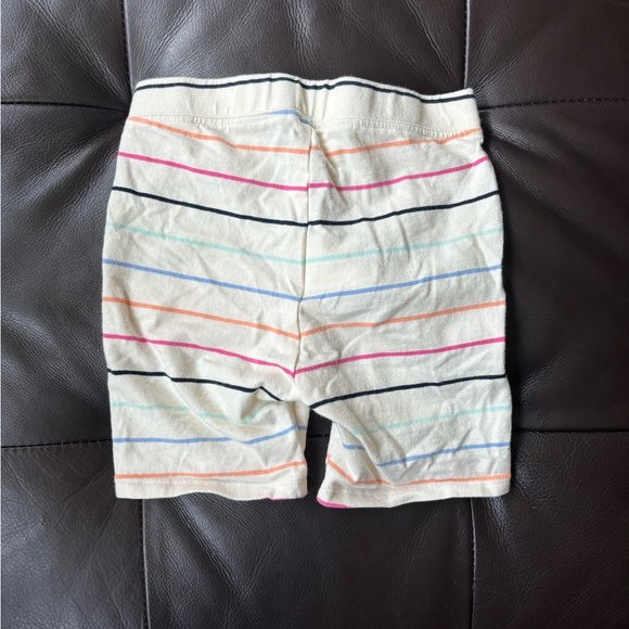 Gap Striped Shorts with Multicolor Lines - Picture 2 of 3